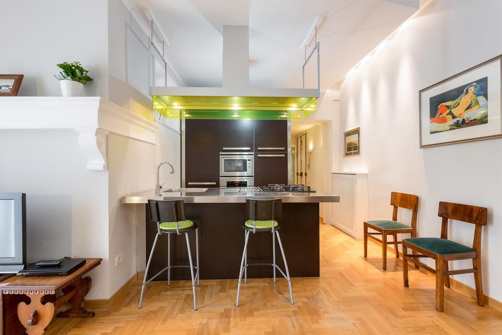 Borsieri Vatican Apartment *
